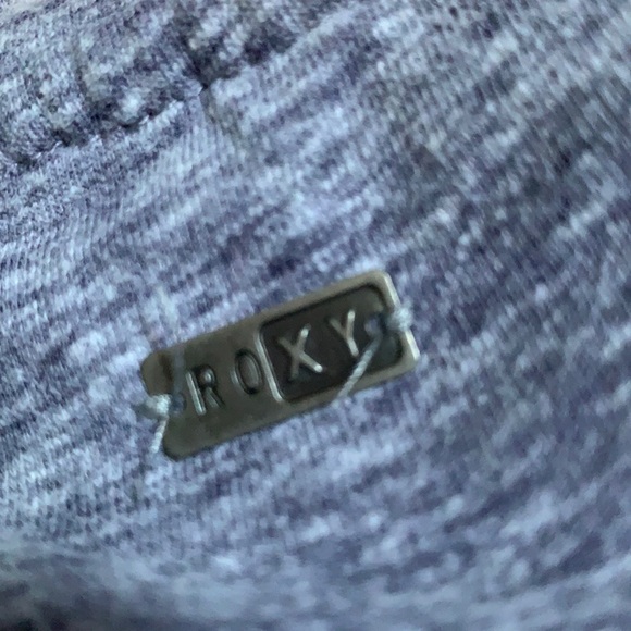 Women’s Roxy Shirt - Picture 2 of 10